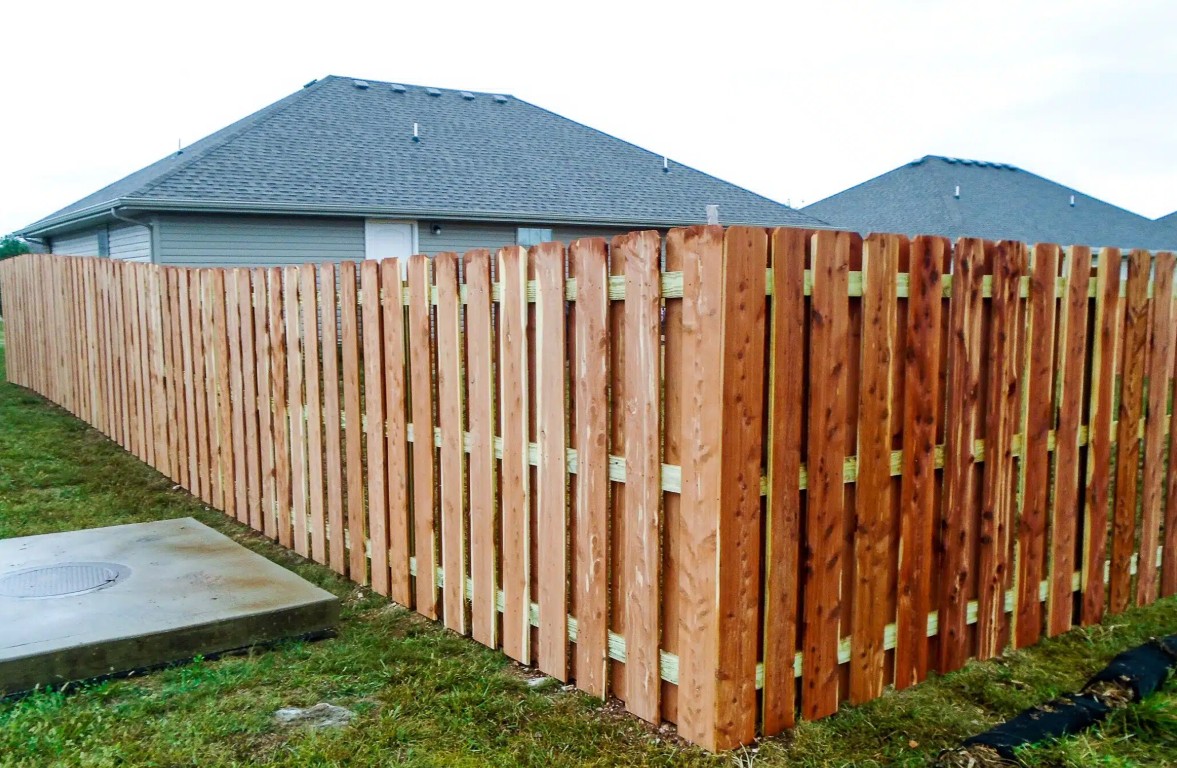 Professional fence contractor in Yuma, AZ